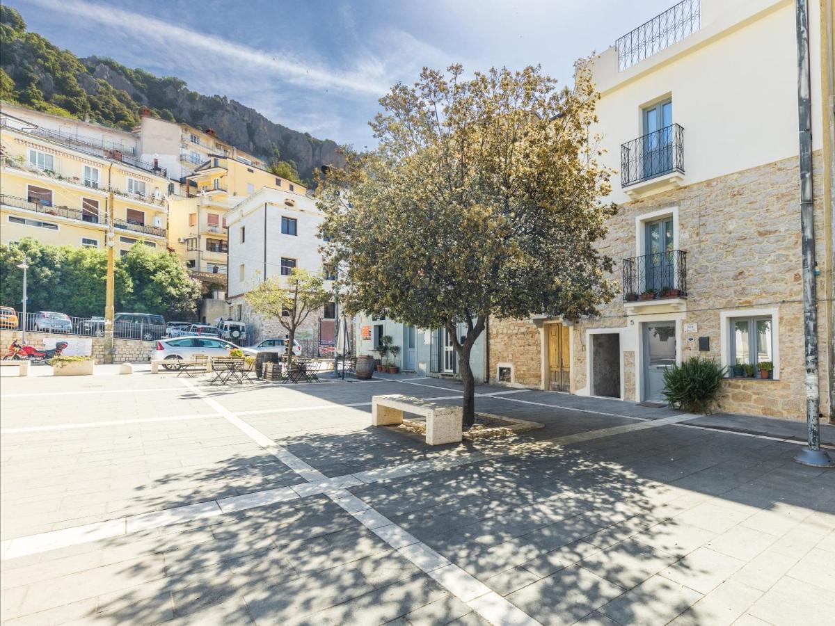 B&B Dommu Mia Baunei Εξωτερικό φωτογραφία